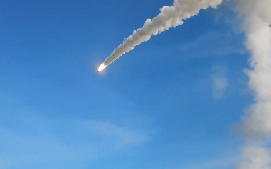 Tên lửa siêu thanh Onyx của Nga dồn dập lao về phía Odessa (Ukraine)